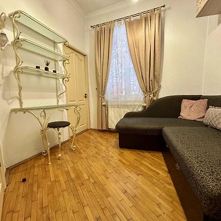 Apartments On Sholom Aleichem Та Ще Варіант Поруч Lviv Buitenkant foto