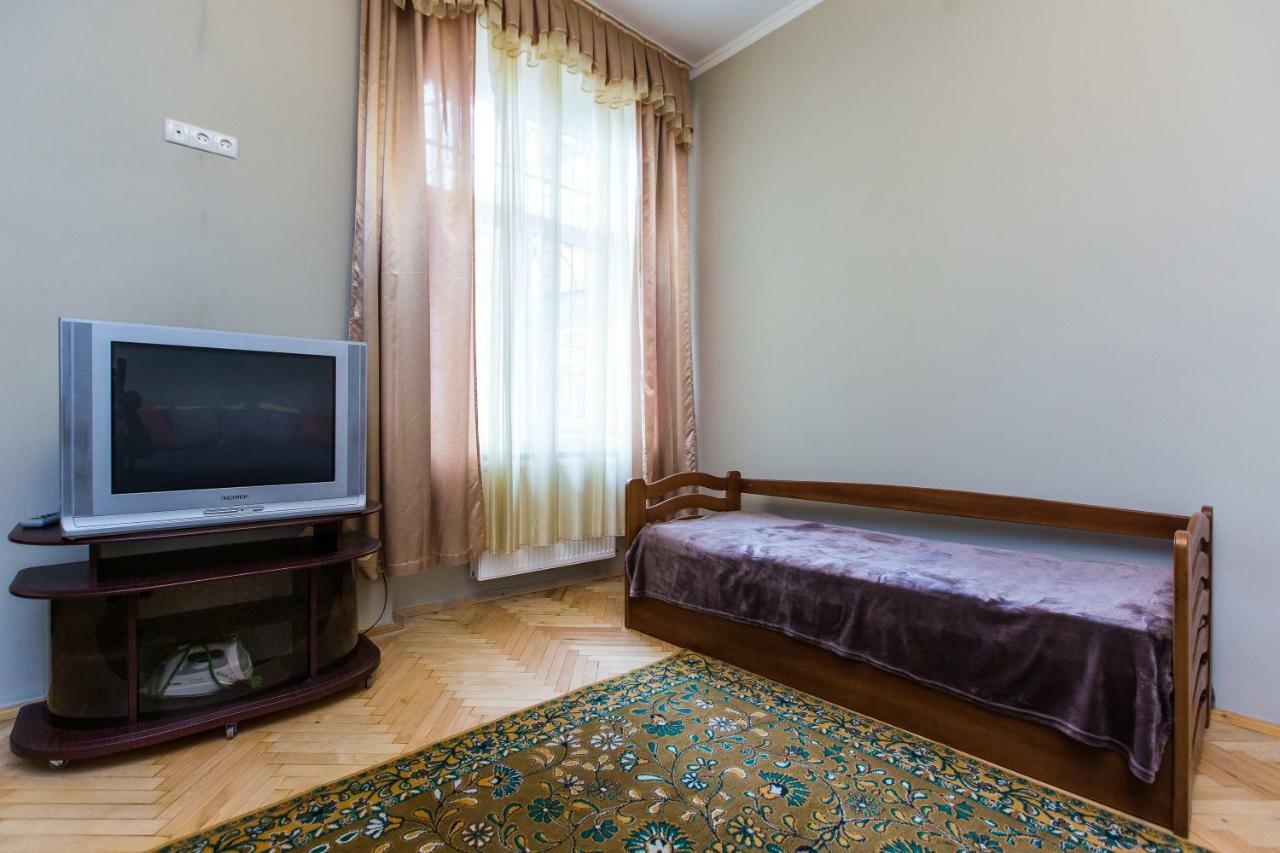 Apartments On Sholom Aleichem Та Ще Варіант Поруч Lviv Buitenkant foto